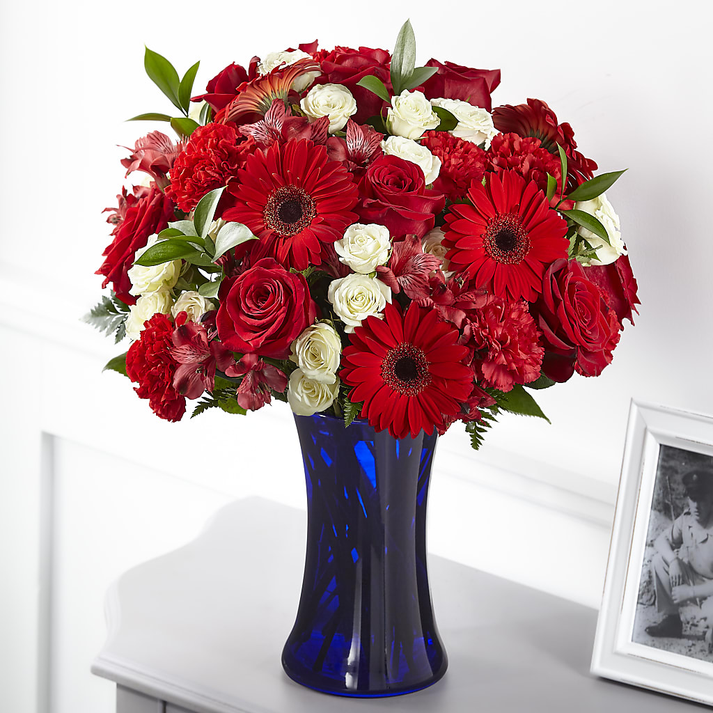 Hearts Embrace Bouquet – FLOWERS & FAIRYTALES, Pittsburgh PA