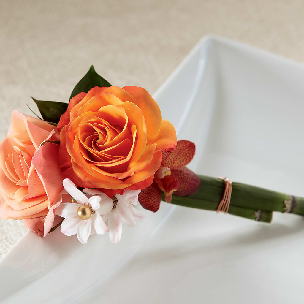 Sunset Dream Boutonniere – FLOWERS & FAIRYTALES, Pittsburgh PA