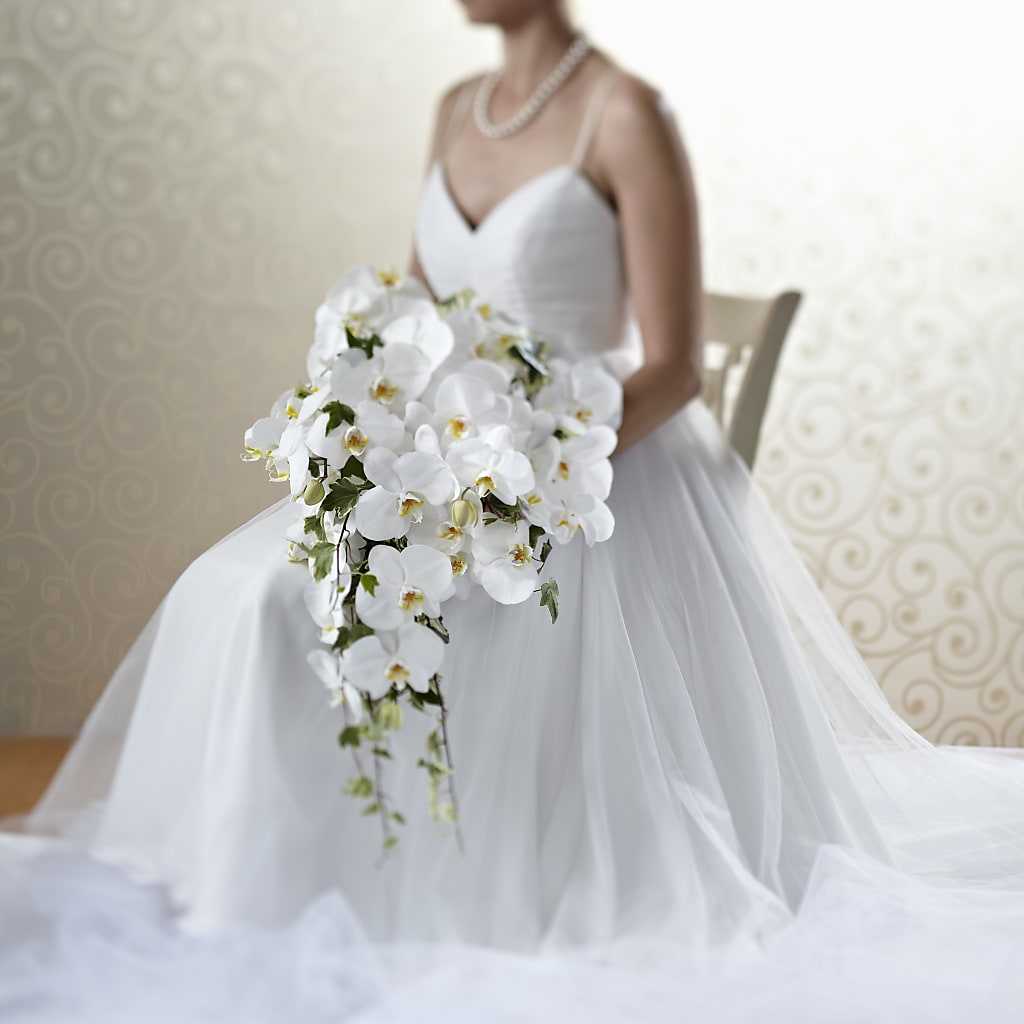 Classic White Bouquet – FLOWERS & FAIRYTALES, Pittsburgh PA