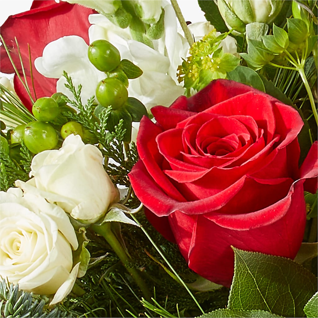 Deck the Halls Bouquet – FLOWERS & FAIRYTALES, Pittsburgh PA